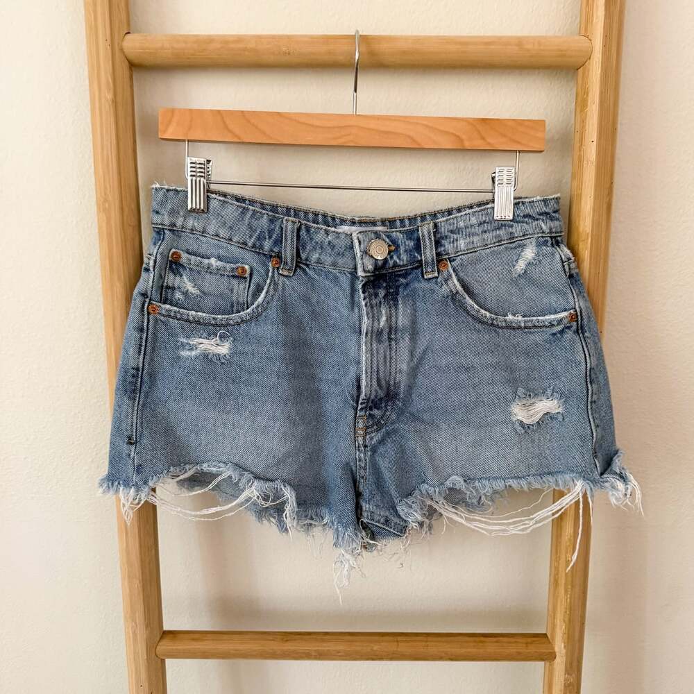 Zara Women’s Distressed Denim Cutoff Shorts Size 6 Blue High Rise Frayed Hem
